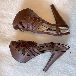 Quipid is Brown Size 7 Platform Heel Sandals